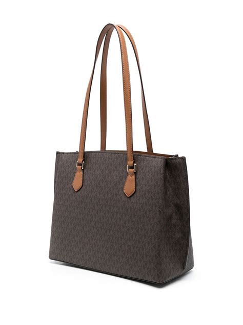 michael kors monogram tote fashion blogger